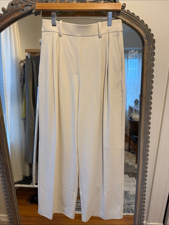 lululemon athletica Pants - NWOT Lululemon Daydrift Trouser in Light Ivory